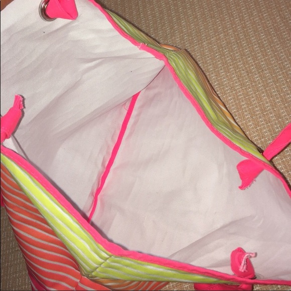 Victoria's Secret Bundle - Picture 7 of 8